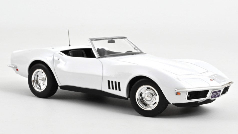 MODELLINO SCALA COMPATIBILE CON CHEVROLET CORVETTE CONVERTIBLE 1969 CAN AM WHITE 1:18 NOREV NV189038