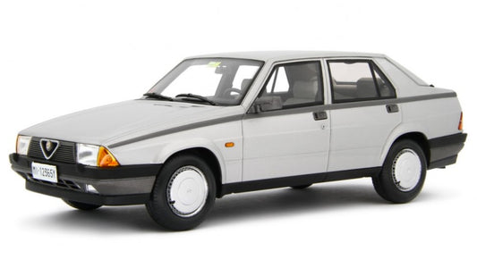 ALFA ROMEO 75 1.6-1.8 1985 SILVER 1:18 Scala 1:18 Laudo Racing