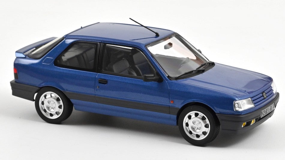 MODELLINO IN SCALA Norev COMPATIBILE CON PEUGEOT 309 GTi16 1992 MIAMI BLUE 1:18 REPROD. MODEL SCALE NV184881 241217