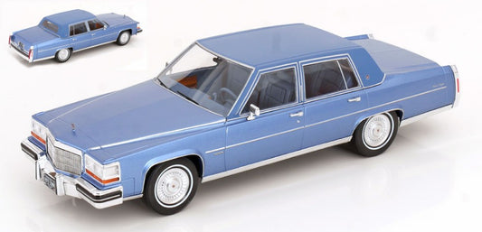 MODELLINO ModelCarGroup CADILLAC FLEETWOOD BROUGHAM 1982 LIGHT BLUE 1:18 MODEL SCALE MCG18252 250506
