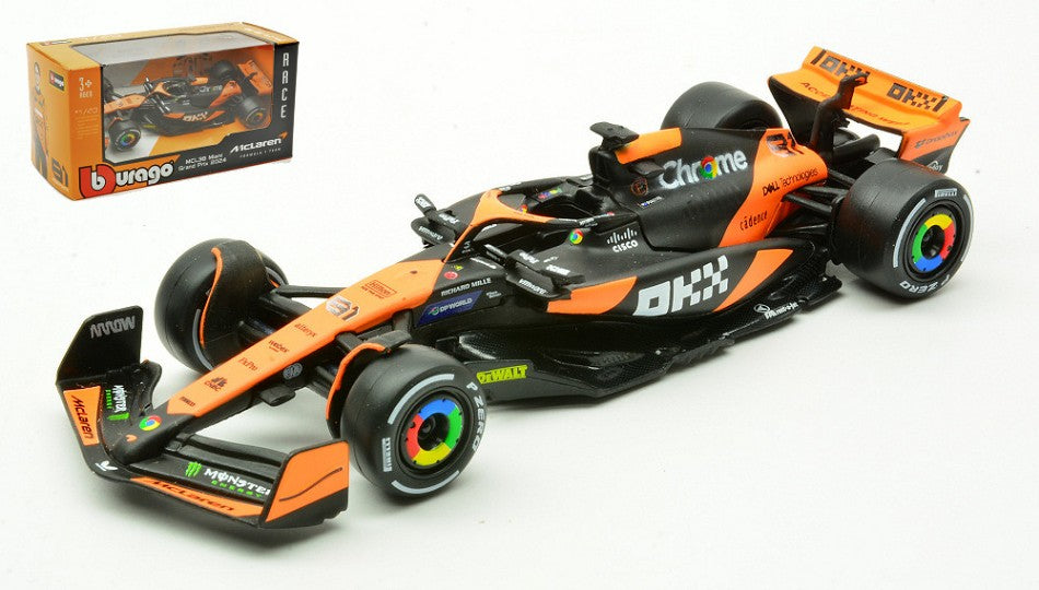 MODELLINO Burago MCLAREN MCL 38 N.81 2024 OSCAR PIASTRI 1:43 MODEL SCALE BU38214P 250506