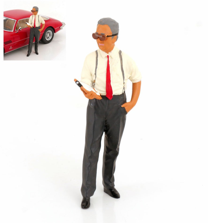 MODELLINO KK Scale FIGURINE ENZO WITH CLIPBOARD 1:18 MODEL SCALE KKFIG017 250506