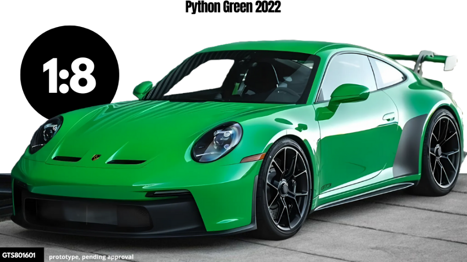 PORSCHE 911 [992] GT3 2022 PYTHON GREEN 1:8 Scala 1:8 GT Spirit