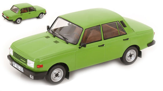 WARTBURG 353 1967 GREEN 1:18 Scala 1:18 ModelCarGroup