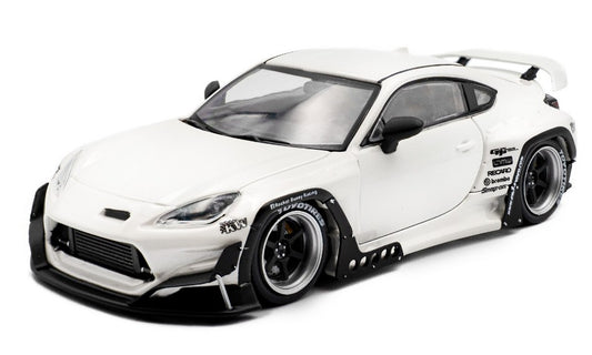 TOYOTA GR86 ROCKET BUNNY COUPE 2022 WHITE 1:43 Scala 1:43 Solido