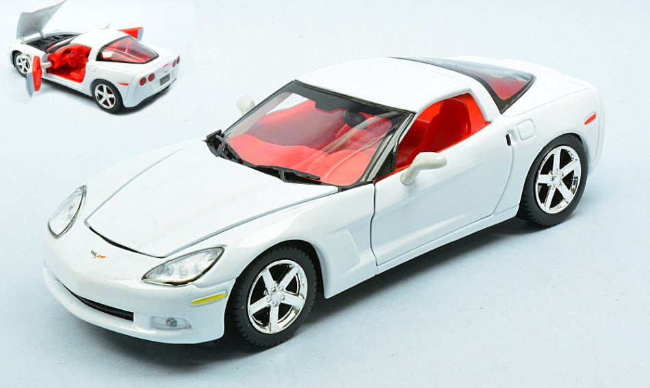 CHEVROLET CORVETTE C6 COUPE' 2005 WHITE 1:24 Scala 1:24 MotorMax