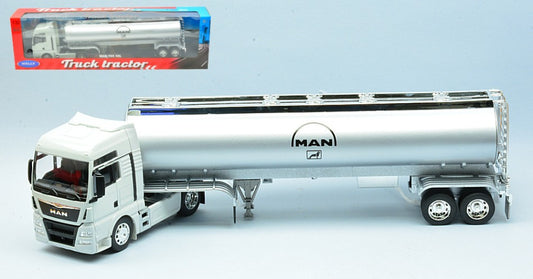 MAN TGX XXL TRACTOR CREAM W/SILVER OIL TANKER 1:32 Scala 1:32 Welly