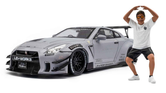 NISSAN GT-R (R35)  LIBERTY WALK COUPE W/A.D.FIGURE 2018 GREY 1:18 Scala 1:18 Solido