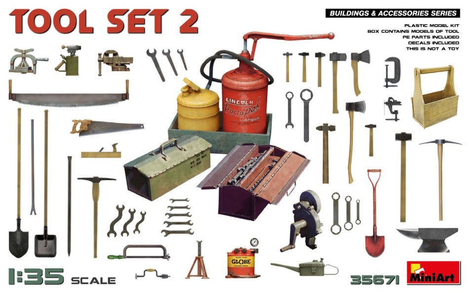 TOOL SET N.2 KIT 1:35 Scala 1:35 Miniart