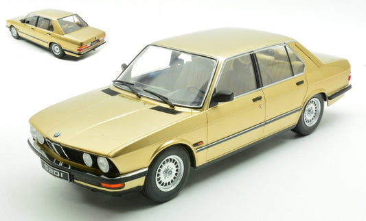 BMW 520i (E28) 1987 GOLD 1:18
 Scala 1:18 Ixo Model