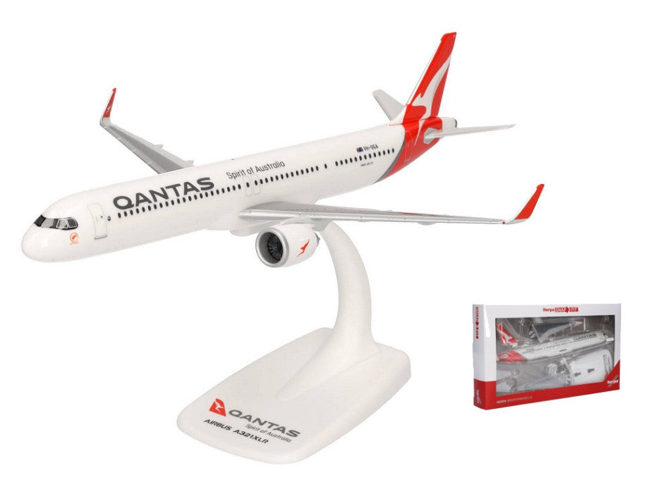 AIRBUS A321 XLR QANTAS 1:200 Scale Varie Herpa