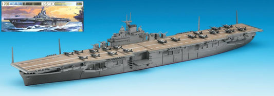 U.S.AIRCRAFT CARRIER USS ESSEX CV-9 WATER LINE SERIES KIT 1:700 Scale Varie Hasegawa