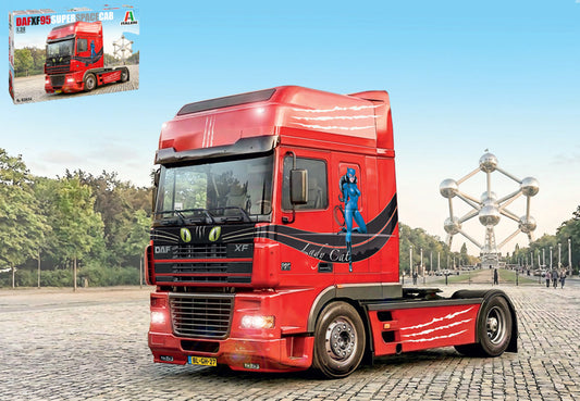DAF XF 95 SUPER SPACE CAB KIT 1:24 Scala 1:24 Italeri