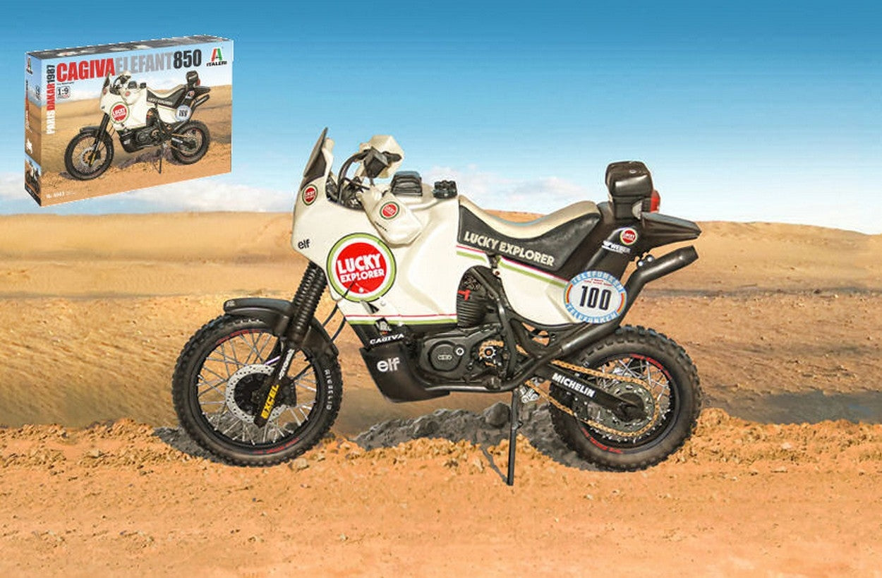 KIT DA MONTARE IN SCALA COMPATIBILE CON CAGIVA ELEPHANT 850 PARIS-DAKAR 1987 KIT 1:9 ITALERI IT4643