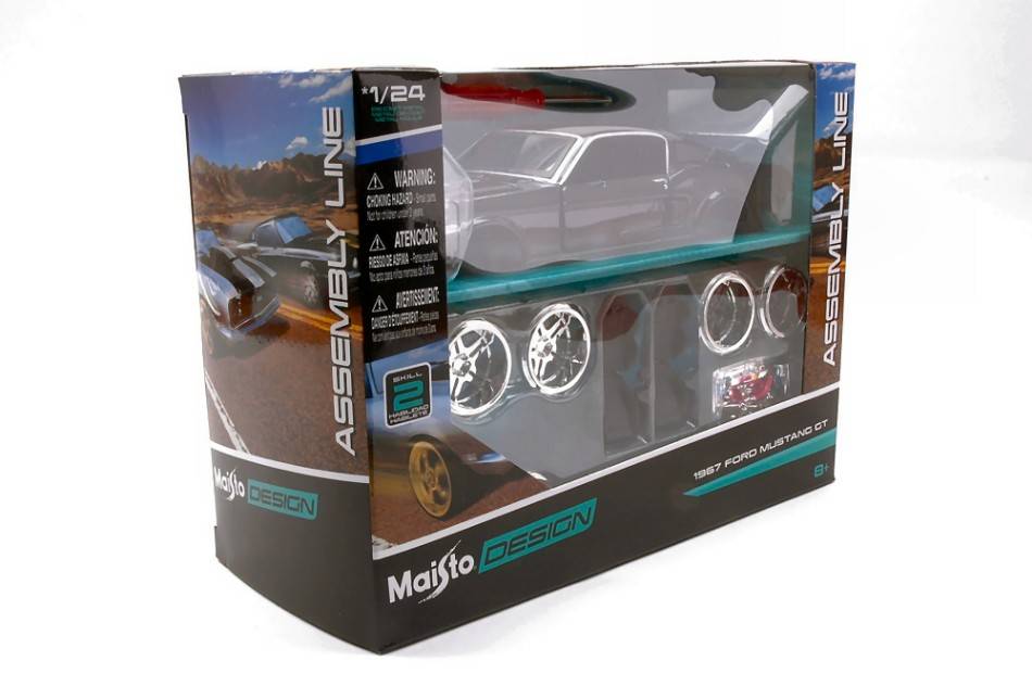 KIT DA MONTARE IN SCALA COMPATIBILE CON FORD MUSTANG GT 1967 BLACK KIT 1:24 MAISTO MI39094Z