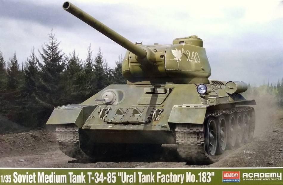 KIT DA MONTARE IN SCALA COMPATIBILE CON SOVIET MEDIUM TANK T-34-85 "URAL TANK FACTORY No.183"  KIT 1:35 ACADEMY ACD13554