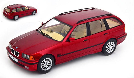MODELLINO IN SCALA COMPATIBILE CON BMW 3rd (E36) TOURING METALLIC RED 1:18 MODELCARGROUP MCG18155