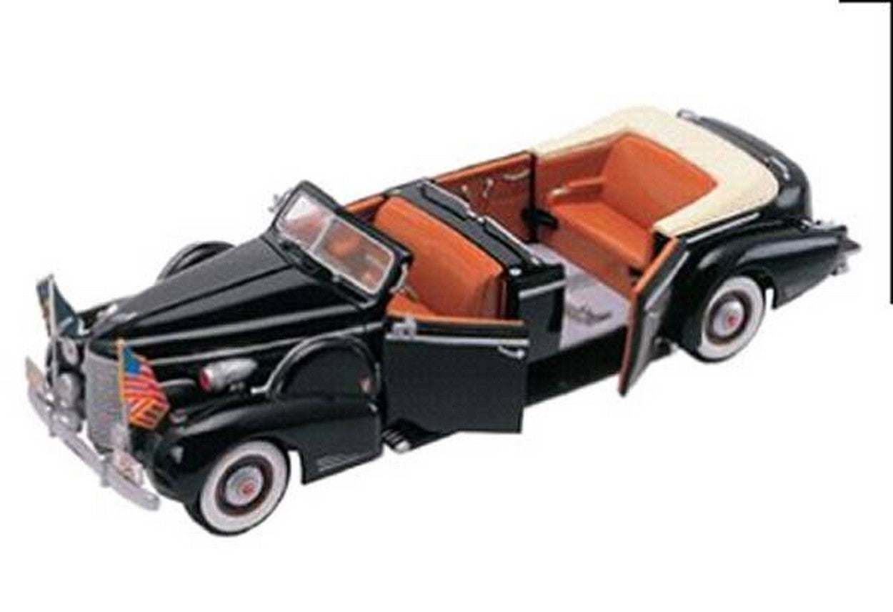 SCALE MODEL COMPATIBLE WITH CADILLAC V 16 PRESIDENT FDROOSEVELT 1938 1:24 YAT MING YM24028