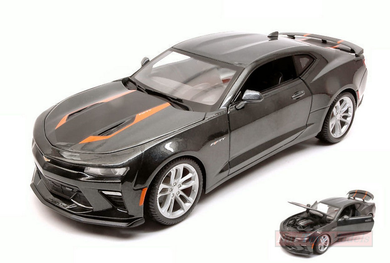 SCALE MODEL COMPATIBLE WITH CHEVROLET CAMARO 50th ANNIVERSARY 2017 SPECIAL EDITION SILVERGUN 1:18 MAISTO MI31385G
