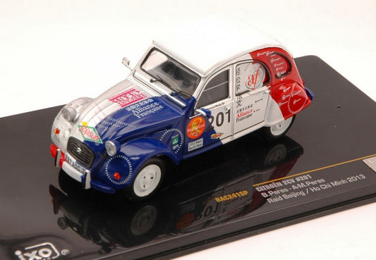 SCALE MODEL COMPATIBLE WITH CITROEN 2CV N.201 RAID BEIJING/HO CHI MIN 2013 B.PERES-AMPERES 1:43 IXO MODEL RAC241SP