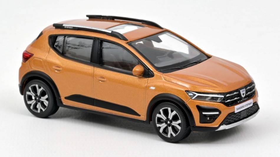 SCALE MODEL COMPATIBLE WITH DACIA SANDERO STEPWAY 2021 ATACAMA ORANGE 1:43 REPROD. NOREV NV509030