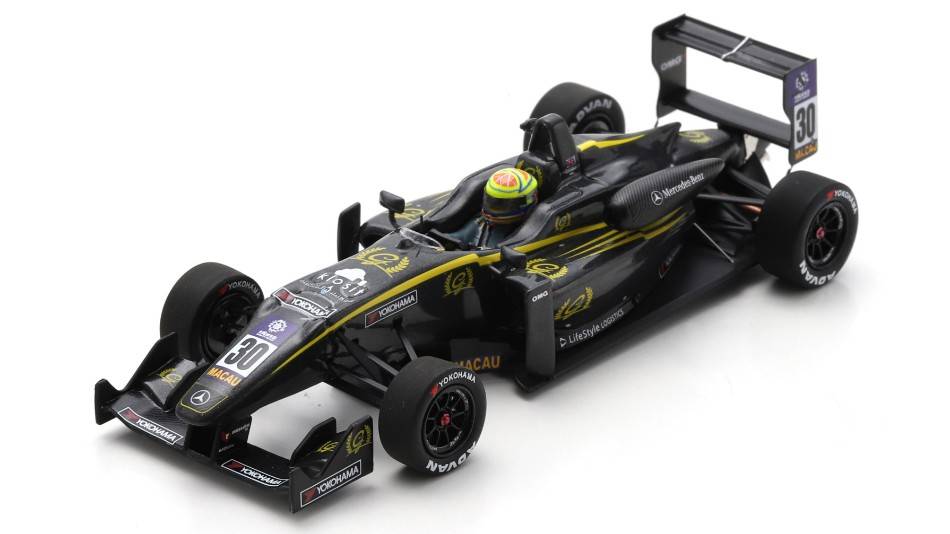 SCALE MODEL COMPATIBLE WITH DALLARA F3 3rd MACAU GRAND PRIX FIA F3 INTERN.CUP 2015 A.SIMS 1:43 SPARK MODEL SA236