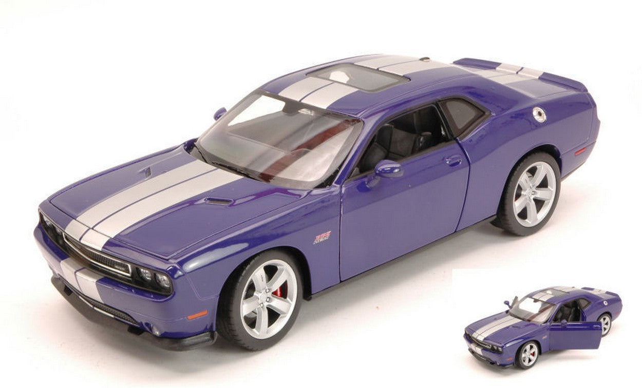 SCALE MODEL COMPATIBLE WITH DODGE CHALLENGER SRT 2013 PURPLE 1:24 WELLY WE4049