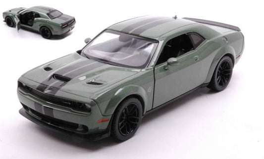 SCALE MODEL COMPATIBLE WITH DODGE CHALLENGER SRT HELLCAT 2018 WIDE-BODY GREEN 1:24 MOTORMAX MTM79350GN