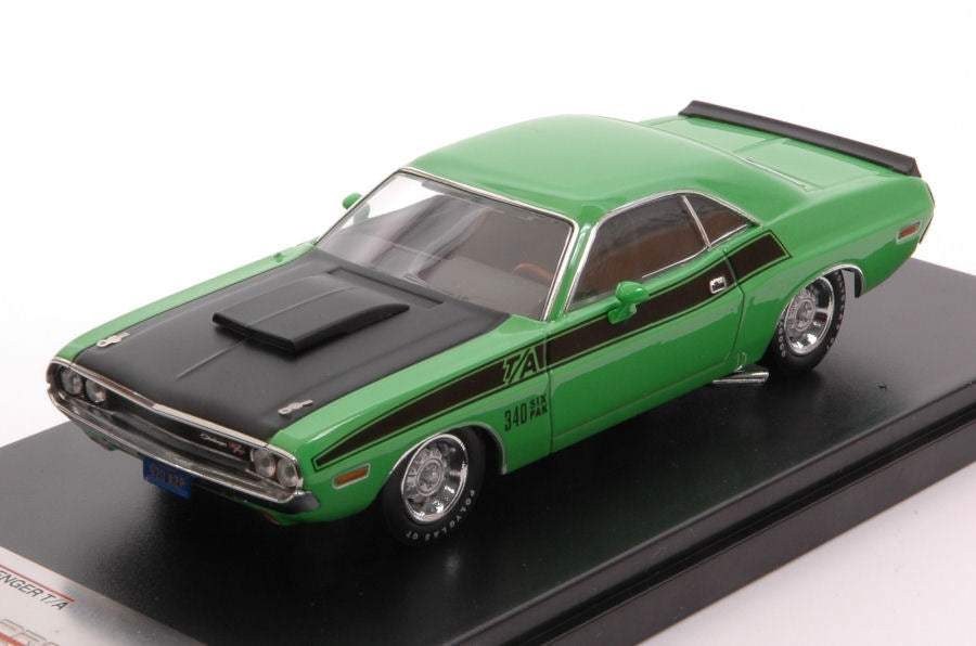 modellino IN SCALA COMPATIBILE CON DODGE CHALLENGER T/A 1970 GREEN/BLACK 1:43 PREMIUMX PRXD407