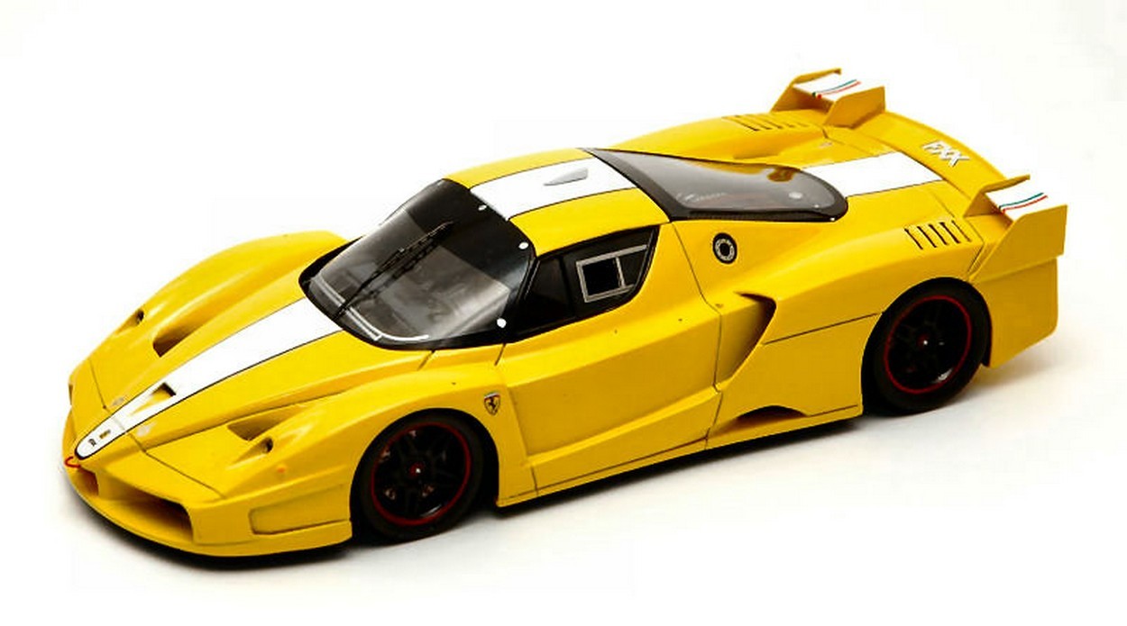 SCALE MODEL COMPATIBLE WITH FERRARI FXX 2005 YELLOW 1:43 RED LINE RL112