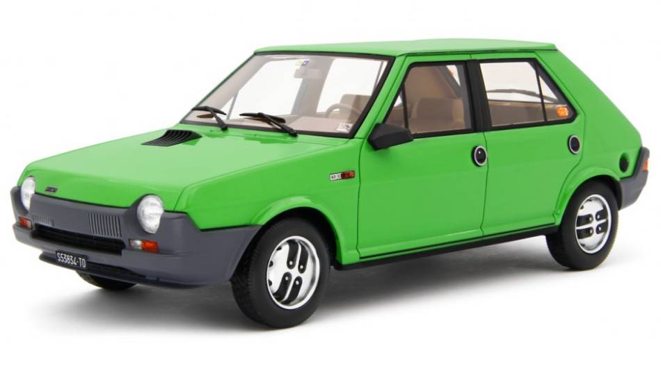MODELLINO IN SCALA COMPATIBILE CON FIAT RITMO 60 CL 1978 GREEN 1:18 LAUDO RACING LM155C
