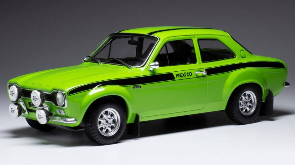 MODELLINO IN SCALA COMPATIBILE CON FORD ESCORT MK1 RS 1600 1974 GREEN 1:18
 IXO MODEL 18CMC125