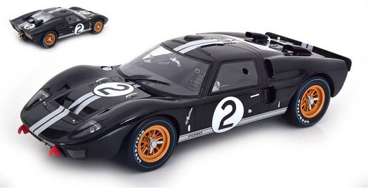 SCALE MODEL COMPATIBLE WITH FORD GT40 MKII N.2 24 H LE MANS 1966 MC LAREN-AMON 1:12 CMR CLASSIC MODEL REPLICARS CMR12034