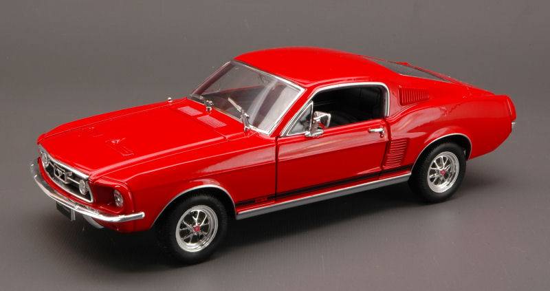MODELLINO IN SCALA COMPATIBILE CON FORD MUSTANG GT FASTBACK 1967 RED 1:24-27 WELLY WE2688