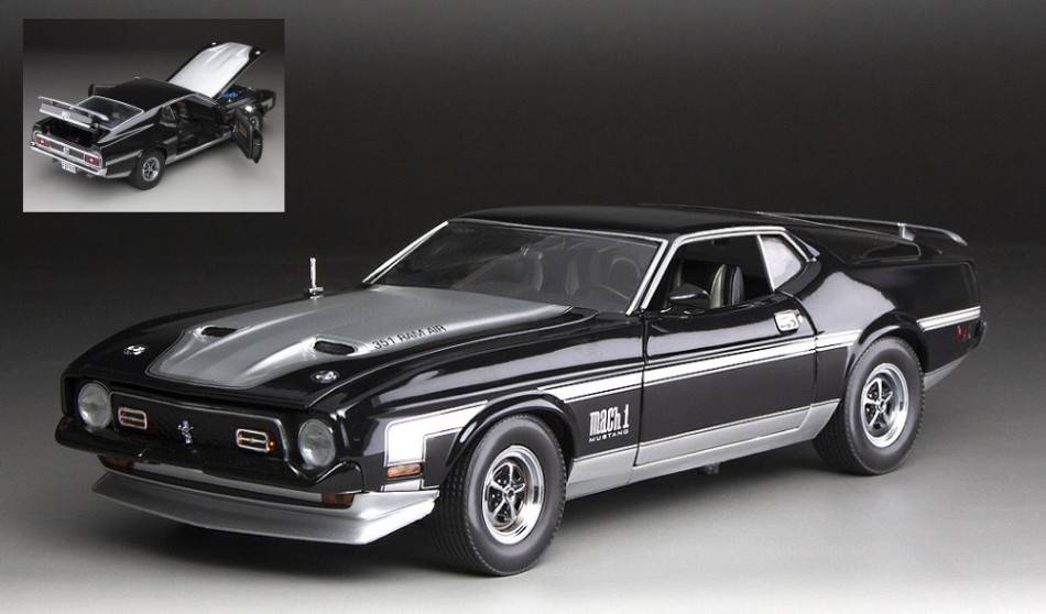 MODELLINO IN SCALA COMPATIBILE CON FORD MUSTANG MACH 1 1971 RAVEN BLACK 1:18 SUNSTAR SS3639