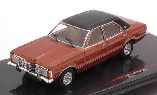 MODELLINO IN SCALA COMPATIBILE CON FORD TAUNUS GLX 1983 COPPER 1:43 IXO MODEL CLC392N