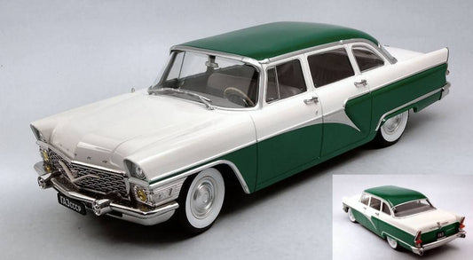 MODELLINO IN SCALA COMPATIBILE CON GAZ 13 SEAGULL 1959 GREEN/WHITE 1:18 TRIPLE 9 T9-1800252