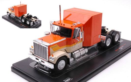 MODELLINO IN SCALA COMPATIBILE CON GMC GENERAL 1980 BEIGE 1:43 IXO MODEL TR129