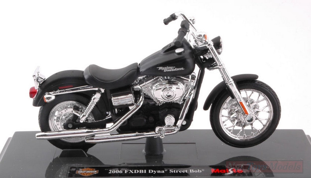 MODÈLE RÉDUIT COMPATIBLE AVEC HARLEY DAVIDSON 2006 FXDBI DYNA STREET BOB NOIR MAT 1:18 MAISTO MI15966