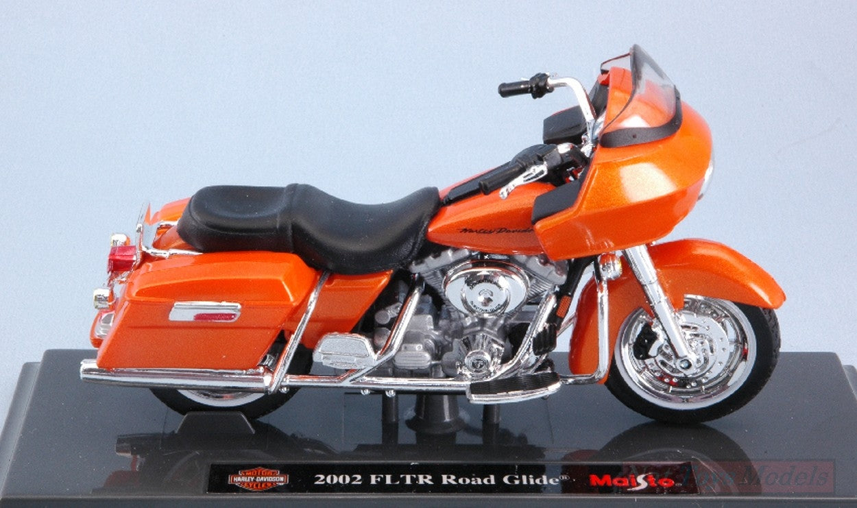 MODÈLE RÉDUIT COMPATIBLE AVEC HARLEY DAVIDSON FLTR ROAD GLIDE 2002 ORANGE MÉTALLISÉ 1:18 MAISTO MI18865