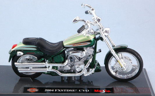 MODÈLE RÉDUIT COMPATIBLE AVEC HARLEY DAVIDSON FXSTDSE CVO 2004 VERT MÉTALLISÉ 1:18 MAISTO MI18859