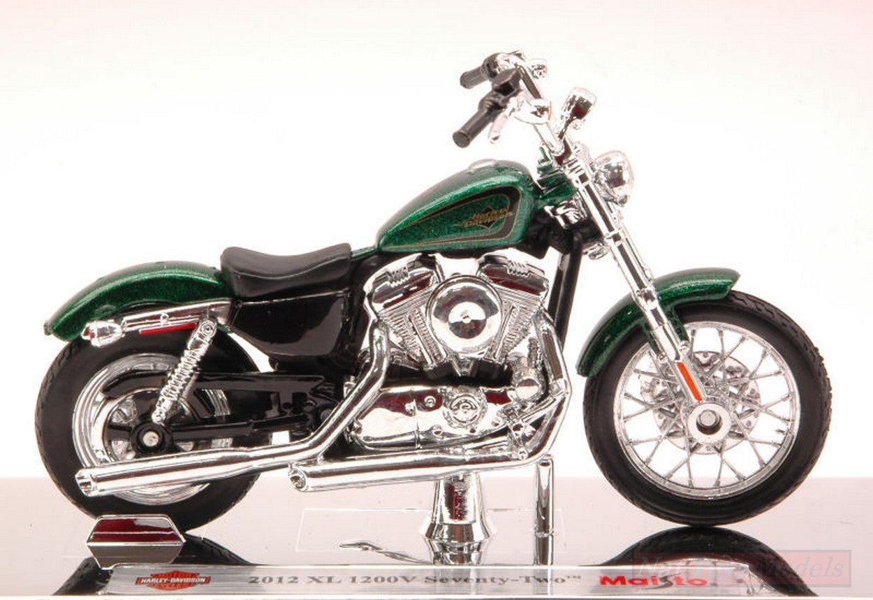 MODELE REDUIT COMPATIBLE AVEC HARLEY DAVIDSON XL 1200V SEVENTY-TWO 2012 VERT MÉTALLISÉ 1:18 MAISTO MI13078