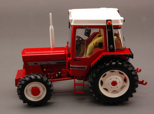 SCALE MODEL COMPATIBLE WITH INTERNATIONAL HARVESTER 845XL 1:32 REPLICAGRI REPLI060