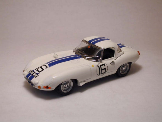 MODELLINO IN SCALA COMPATIBILE CON JAGUAR E N.16 41th LM 1963 P.RICHARDS-R.SALVADORI 1:43 BEST MODEL BT9205