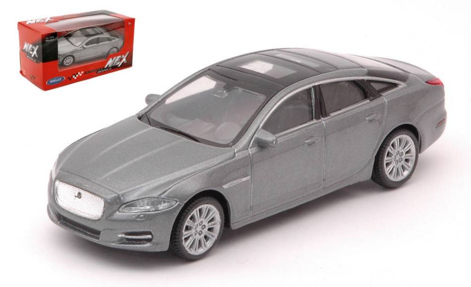 MODELLINO IN SCALA COMPATIBILE CON JAGUAR XJ SILVERGUN 1:43 WELLY WE39556F MODEL