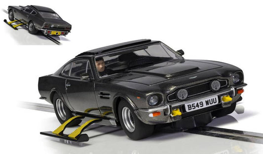 MODÈLE RÉDUIT COMPATIBLE AVEC JAMES BOND 007 ASTON MARTIN V8 THE LIVING DAYLIGHTS SLOT 1:32 SCALEXTRIC C4239