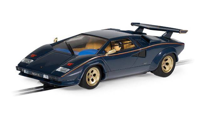 MODELE REDUIT COMPATIBLE AVEC LAMBORGHINI COUNTACH BLEU/OR 1:32 SCALEXTRIC C4411