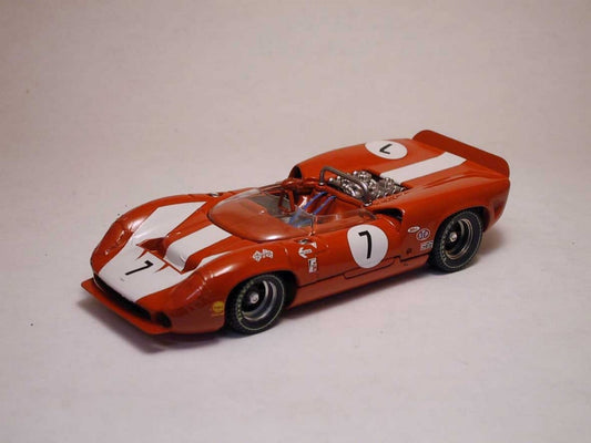 MODELE REDUIT COMPATIBLE AVEC LOLA T70 SPYDER N.7 WINNER CAN-AM RIVERSIDE 1966 J.SURTEES 1:43 MEILLEUR MODELE BT9176