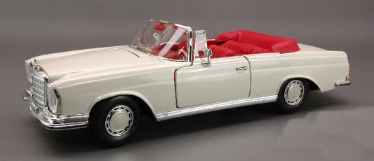 MODELLINO IN SCALA COMPATIBILE CON MERCEDES 280 SE 1968 CREAM 1:18 MAISTO MI31811CR