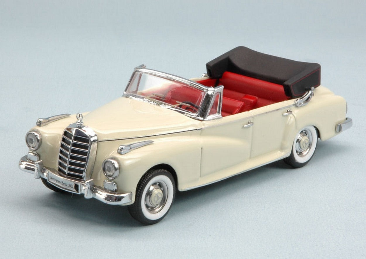 MODELLINO IN SCALA COMPATIBILE CON MERCEDES 300 D 1958 CABRIO WHITE 1:43 RIO RI4459